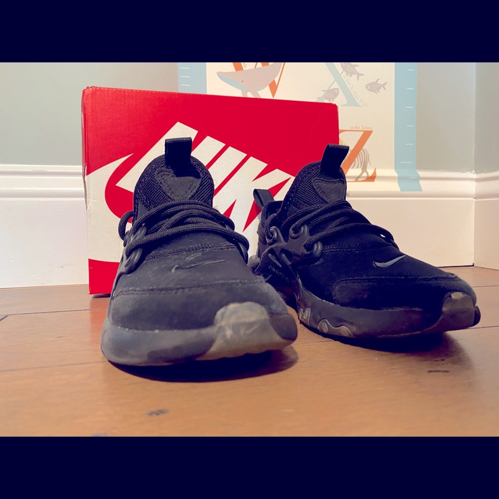 Boys Nike Presto sneakers